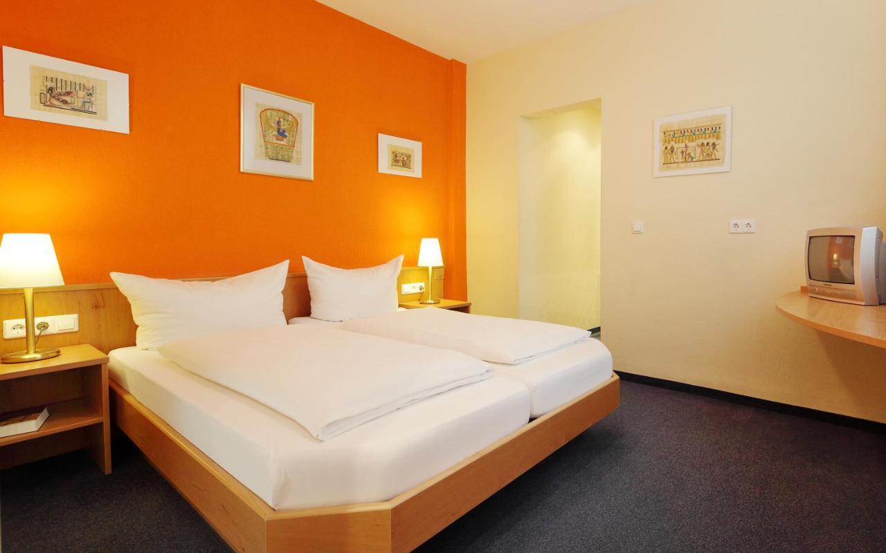 Hotel Zum Goldenen Mann Rastatt Dış mekan fotoğraf