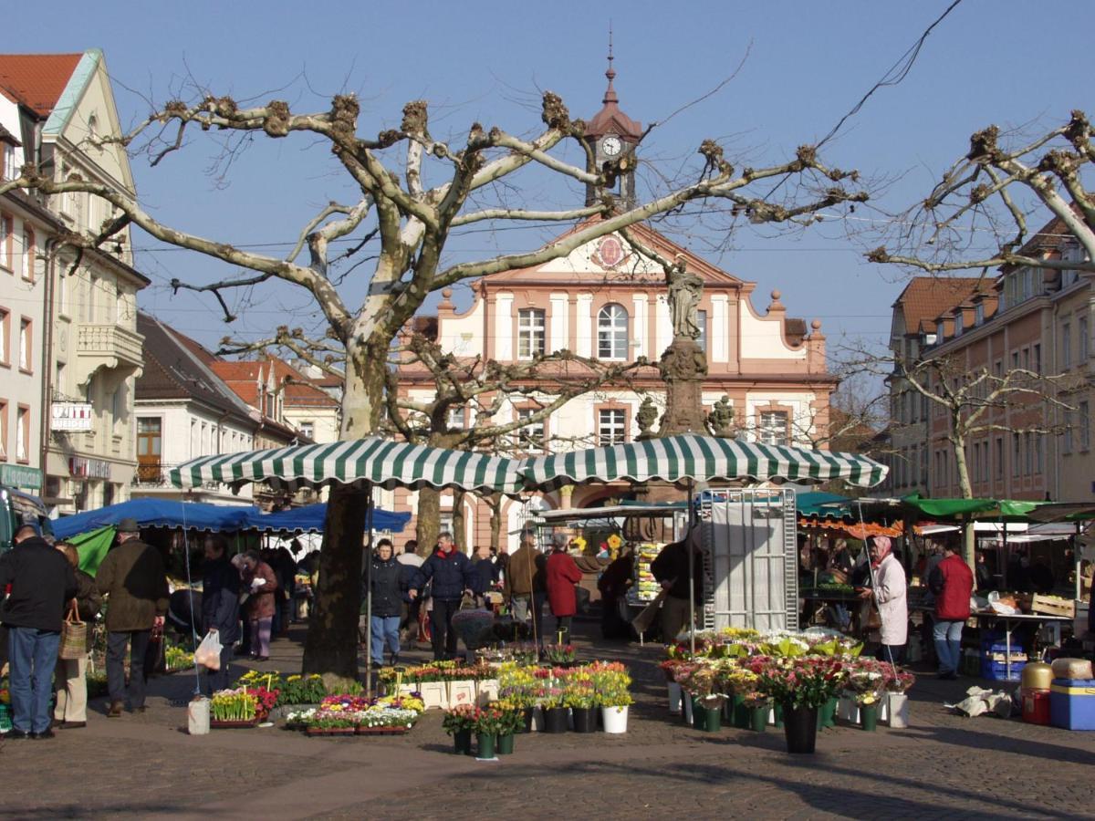 Hotel Zum Goldenen Mann Rastatt Dış mekan fotoğraf